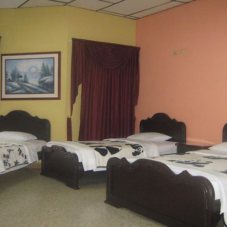 Hotel Ejecutivo Pereira Esterno foto