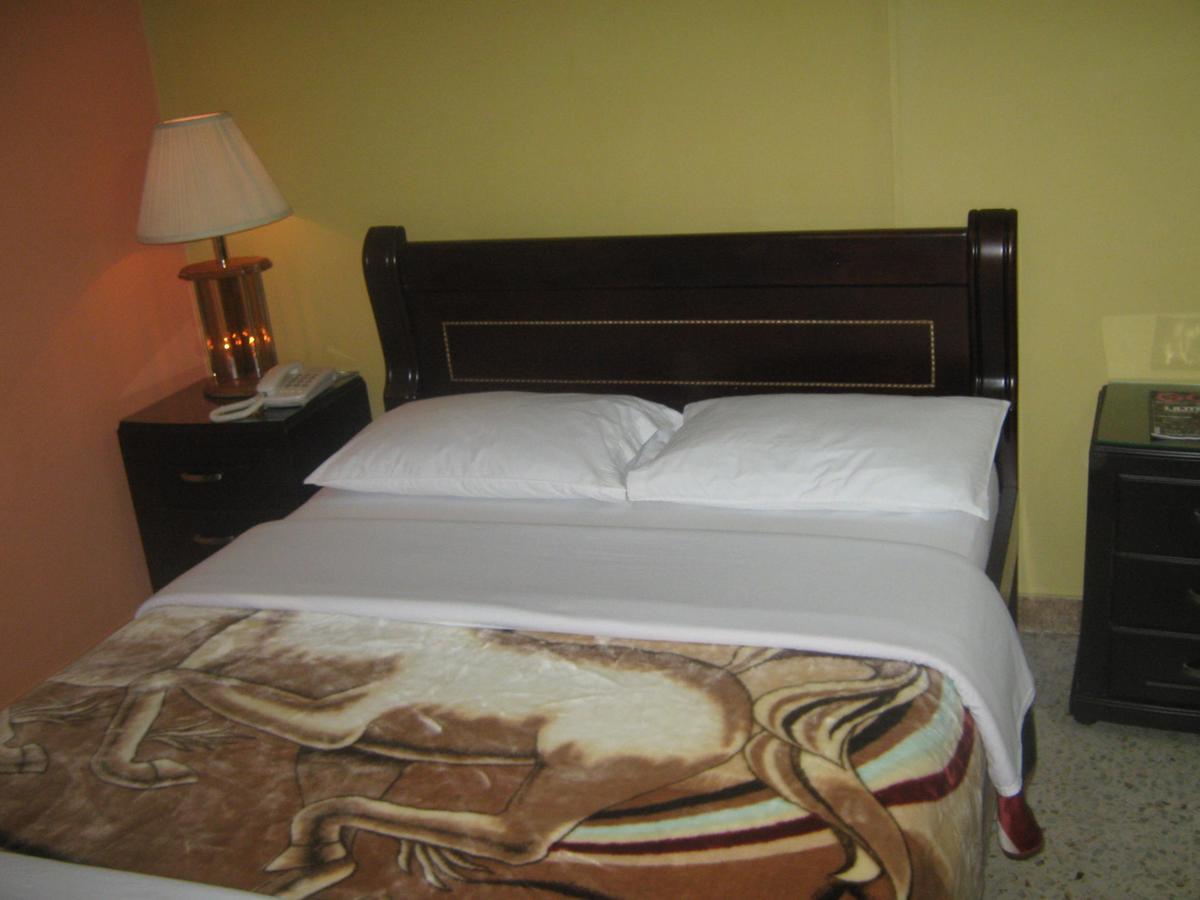 Hotel Ejecutivo Pereira Esterno foto