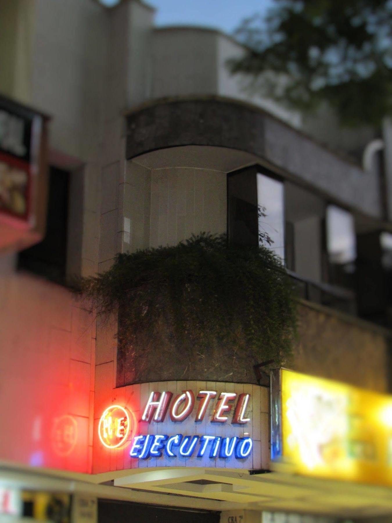 Hotel Ejecutivo Pereira Esterno foto