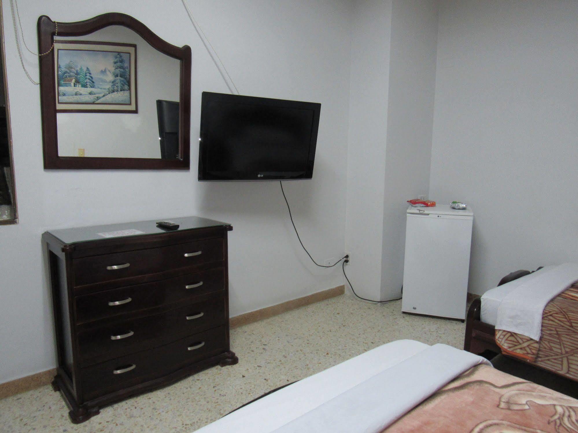 Hotel Ejecutivo Pereira Esterno foto