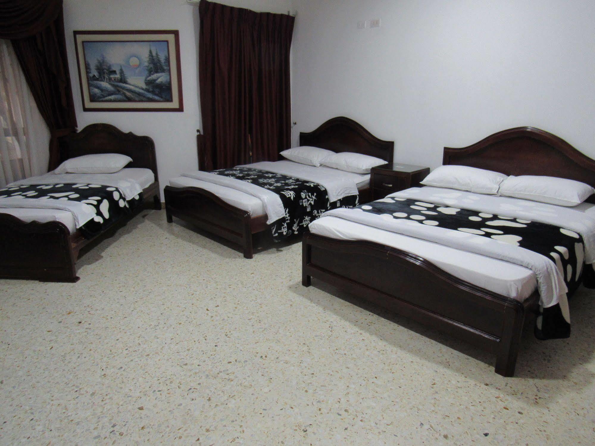 Hotel Ejecutivo Pereira Esterno foto