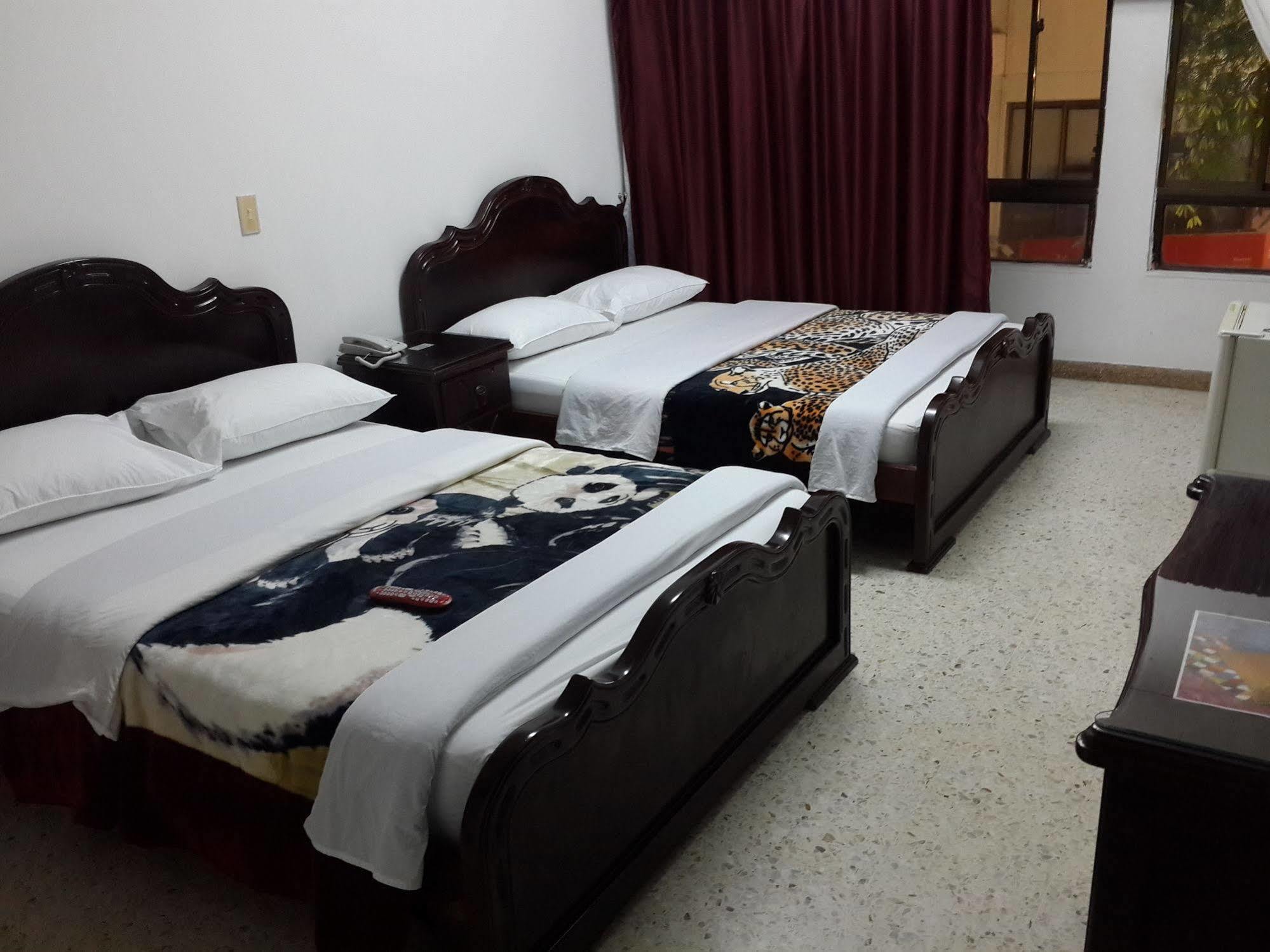 Hotel Ejecutivo Pereira Esterno foto