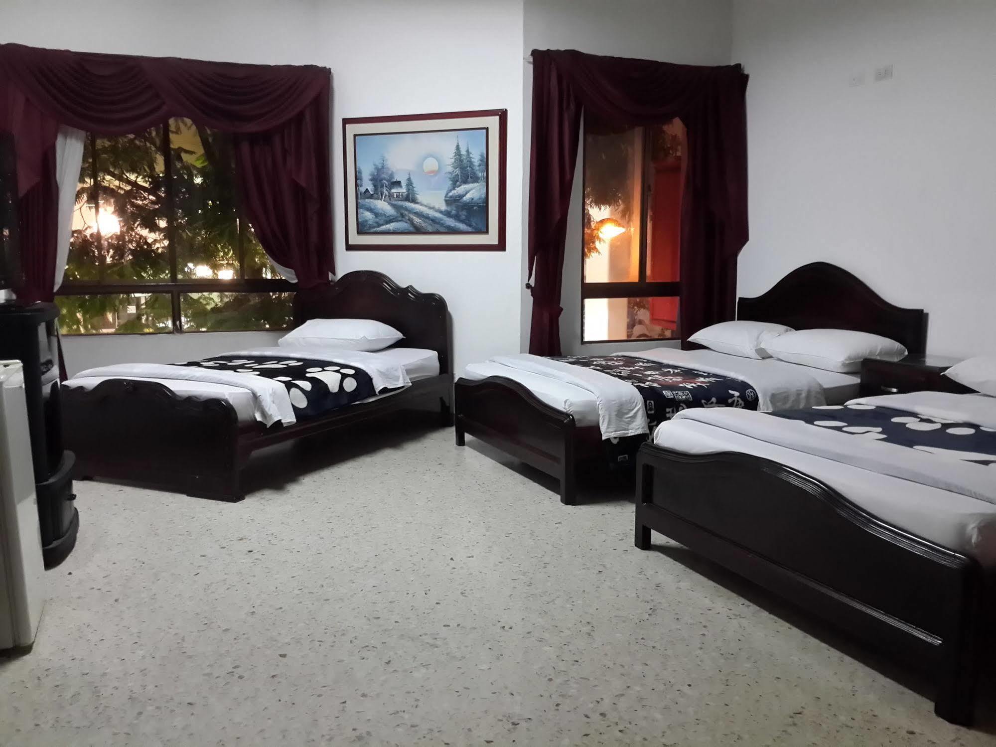 Hotel Ejecutivo Pereira Esterno foto