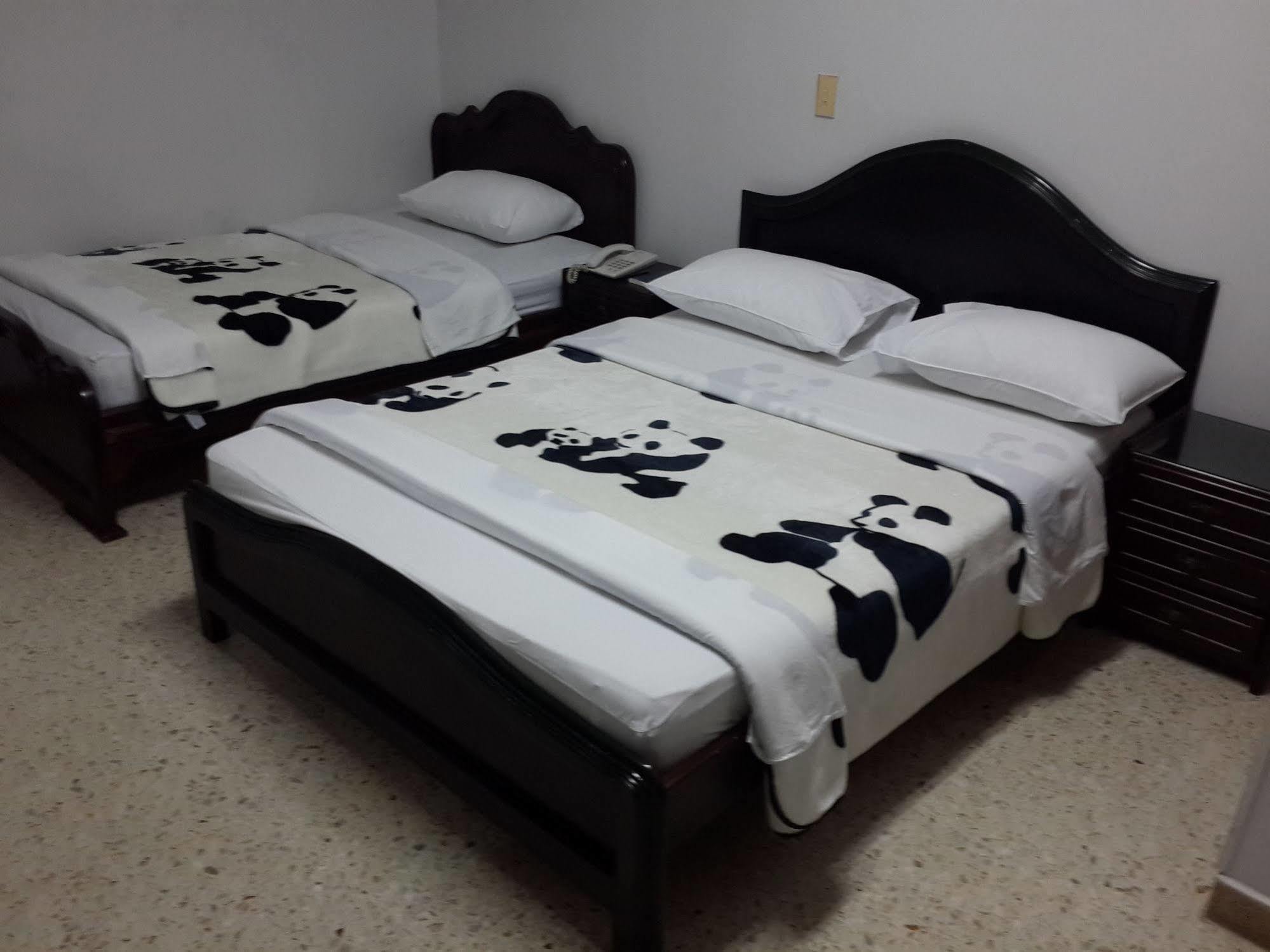Hotel Ejecutivo Pereira Esterno foto