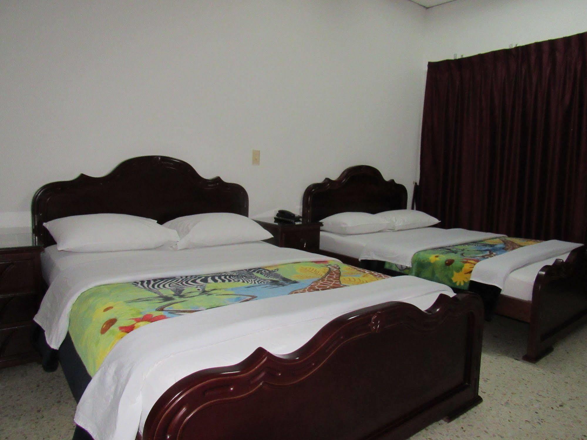 Hotel Ejecutivo Pereira Esterno foto