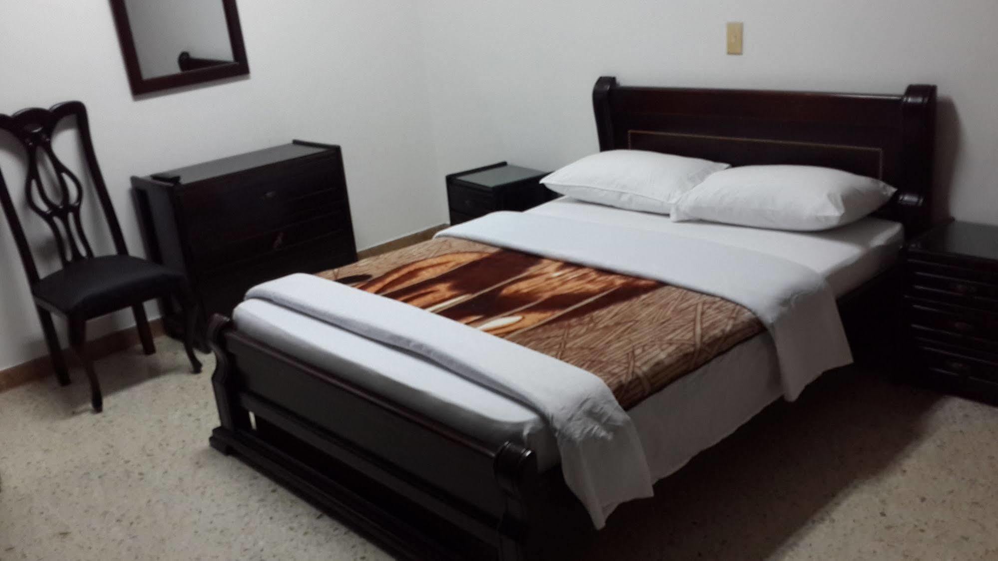Hotel Ejecutivo Pereira Esterno foto